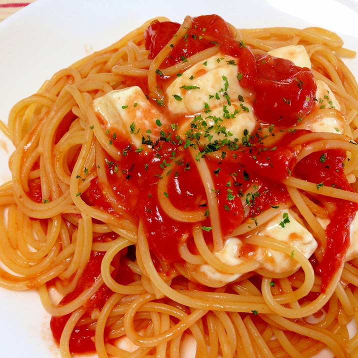 トマト缶で トマトとモッツァレラのパスタ レシピ 作り方 By うーころちゃん 楽天レシピ トマト缶で トマトとモッツァレラのパスタ レシピ 作り方 By うーころちゃん 楽天レシピ